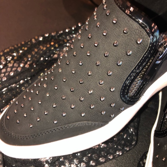 🔥SALE🔥BLACK STUDDED LOAFER - Picture 4 of 8